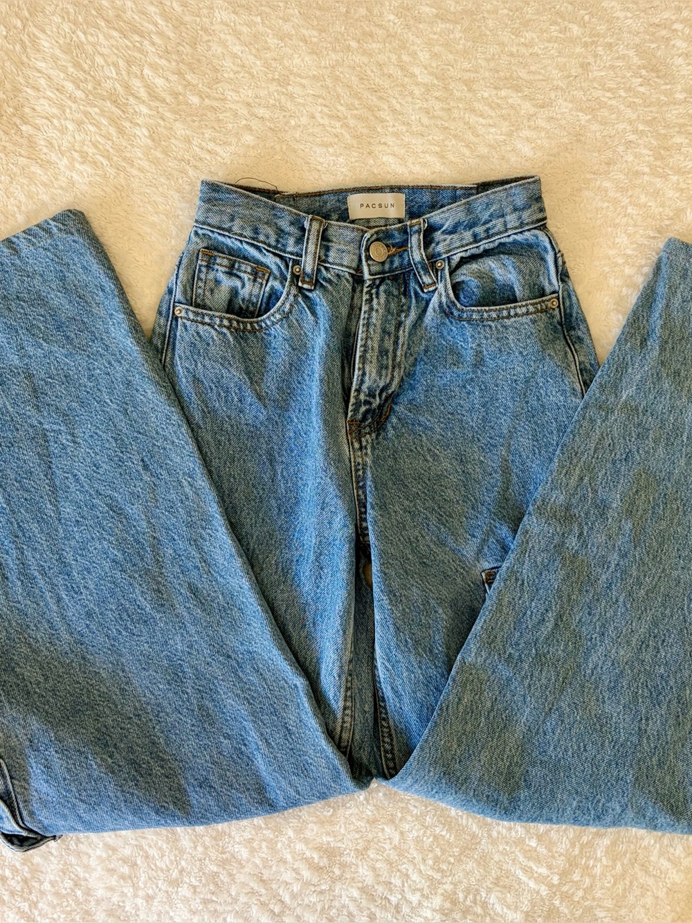 PacSun High-Rise Light Blue Vintage white leg Wash Jeans size 22